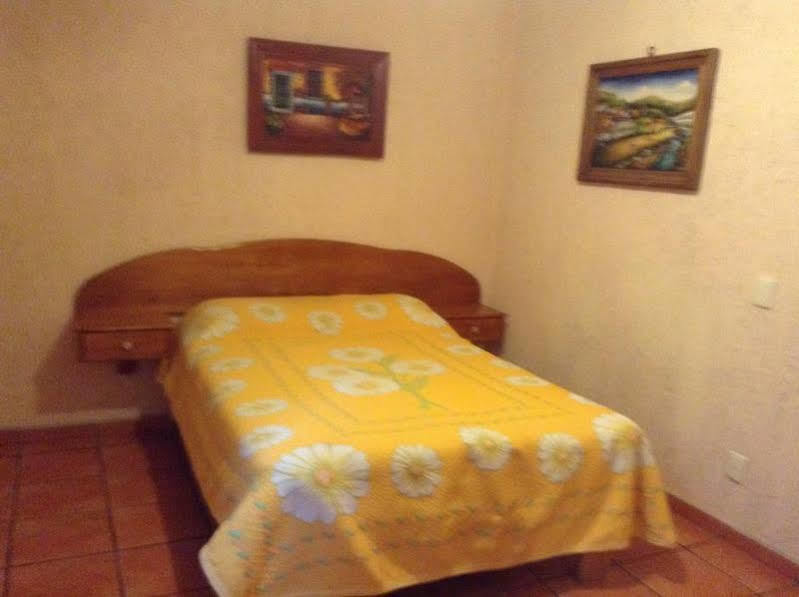 Hotel Casa Galeana Morelia Exteriér fotografie
